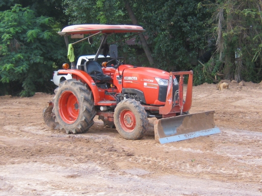 ขายรถไถ่ KUBOTA รุ่น L3608 เครื่อง 36 แรง สภาพเดิมๆ สวย ขายรถไถ่ KUBOTA รุ่น L3608 เครื่อง 36 แรง สภาพเดิมๆ สวย