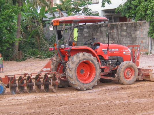 ขายรถไถ่ KUBOTA รุ่น L3608 เครื่อง 36 แรง สภาพเดิมๆ สวย ขายรถไถ่ KUBOTA รุ่น L3608 เครื่อง 36 แรง สภาพเดิมๆ สวย