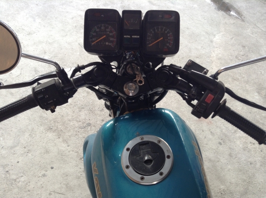 ขาย!!! วิคเต้อ150cc สภาพสวย ล้อแม็ก ปี41 รถเครื่องดีคับ ทะเบียนครบ ภาษีไม่่หมด