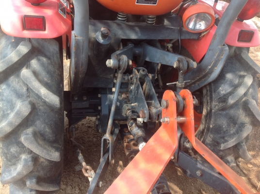 ปัญญาแทรคเตอร์มาแล้ว...จัดมาให้ครับ คูโบต้า KRT 140 PTO ใบมีด โรตาลี่ตราช้าง RX100 ผาน3 ล้อเหล็ก ทำงาน503ชม. พวงมาลัยเพาเวอร์ สภาพเดิมๆ ส่งทั่วไทยคับ