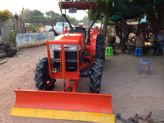 ขายถูก รถไถคูโบต้า45แรง มีเล่มพร้อมโอน