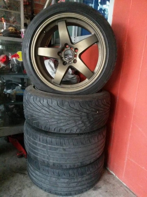 ขายล้อแม็กซ์พร้อมยาง โปรเจคดี   ยาง 215-45-17 -ปี 12