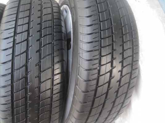 ขายกะทะล้อป้ายแดง new vios 15" 4h100 ยาง dunlop sp sport 2030 185/60r15 ยางผลิตสัปดาห์ที่ 1 ปี 14 ตุ่มที่หน้ายางชัด 2 เส้น ลาง 2 เส้น ขายทั้งชุด 6,900 บาทครับ mazda2, fiesta, swift ใส่ได้เลยครับ สนใจติดต่อเล็กคลองสามครับ (081-3747940)