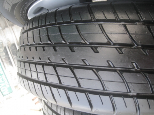 ขายกะทะล้อป้ายแดง new vios 15" 4h100 ยาง dunlop sp sport 2030 185/60r15 ยางผลิตสัปดาห์ที่ 1 ปี 14 ตุ่มที่หน้ายางชัด 2 เส้น ลาง 2 เส้น ขายทั้งชุด 6,900 บาทครับ mazda2, fiesta, swift ใส่ได้เลยครับ สนใจติดต่อเล็กคลองสามครับ (081-3747940)