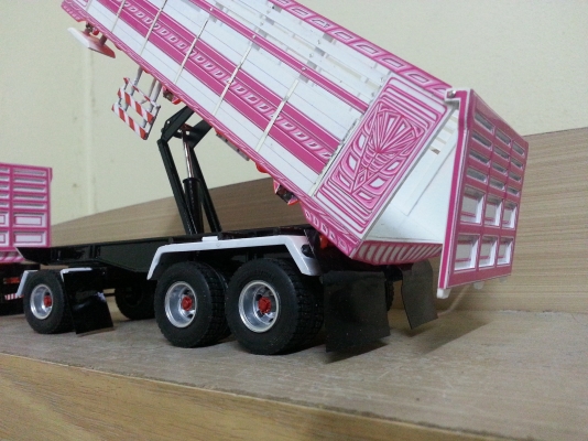 ขายhino 700 พ่วง24ล้อ งานสวยครับ สเกล 1:32 ครับ หรือจะสั่งรุ่นอื่นก้อได้นะครับ สนใจโทรสอบถามได้เลยครับ พร้อมส่ง หรือท่านใดสะดวกมารับด้วยตัวเองก็ได้ครับ ถ้าสั่ง2พ่วง ผมยินดีส่งถึงบ้านฟรีครับ ราคาอาจจะสูงหน่อยนะครับ แต่ผลงานรับรอง "ไทยๆแท้" ครับ ขายhino 700 พ่วง24ล้อ งานสวยครับ สเกล 1:32 ครับ หรือจะสั่งรุ่นอื่นก้อได้นะครับ สนใจโทรสอบถามได้เลยครับ พร้อมส่ง หรือท่านใดสะดวกมารับด้วยตัวเองก็ได้ครับ ถ้าสั่ง2พ่วง ผมยินดีส่งถึงบ้านฟรีครับ ราคาอาจจะสูงหน่อยนะครับ แต่ผลงานรับรอง "ไทยๆแท้" ครับ