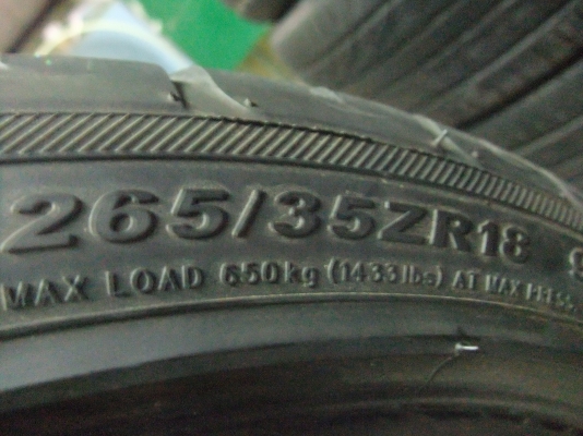 ยาง Kenda 265/35/18 ปี12 ยาง Kenda 265/35/18 ปี12