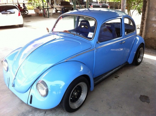 รถโฟล์คปี 1970 ตาตั้ง เครื่อง 1300 ทะเบียนแท้พร้อมโอน เหลือเก็บรายละเอียดภายในนิดหน่อย (เบาะหลัง) ขาย 120,000 บาทครับรับเทรินทุกรุ่นครับ  สนใจติดต่อ 0922659419,0899369986,0826336557