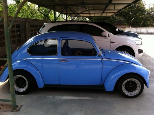 รถโฟล์คปี 1970 ตาตั้ง เครื่อง 1300 ทะเบียนแท้พร้อมโอน เหลือเก็บรายละเอียดภายในนิดหน่อย (เบาะหลัง) ขาย 120,000 บาทครับรับเทรินทุกรุ่นครับ  สนใจติดต่อ 0922659419,0899369986,0826336557