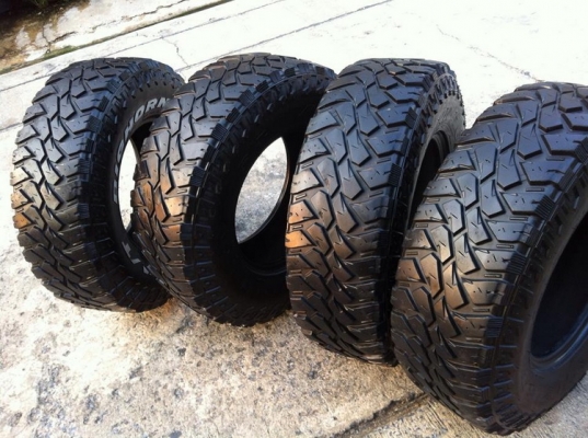 ขายยาง Mud Maxxis Mt764 Big Horn 265 75 R16 ปี 2611 ขายยาง Mud Maxxis Mt764 Big Horn 265 75 R16 ปี 2611