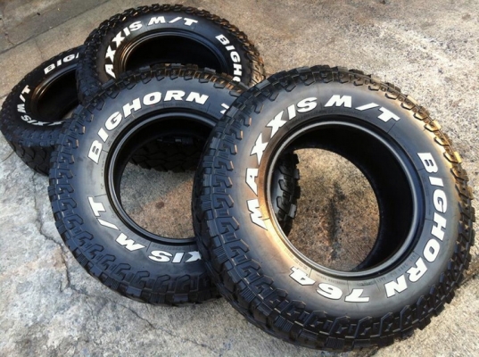 ขายยาง Mud Maxxis Mt764 Big Horn 265 75 R16 ปี 2611 ขายยาง Mud Maxxis Mt764 Big Horn 265 75 R16 ปี 2611
