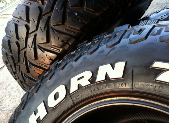 ขายยาง Mud Maxxis Mt764 Big Horn 265 75 R16 ปี 2611 ขายยาง Mud Maxxis Mt764 Big Horn 265 75 R16 ปี 2611