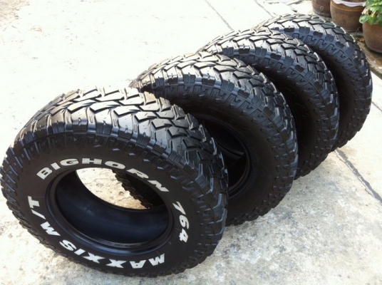 ขายยาง Mud Maxxis Mt764 Big Horn 265 75 R16 ปี 2611 ขายยาง Mud Maxxis Mt764 Big Horn 265 75 R16 ปี 2611