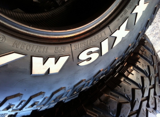 ขายยาง Mud Maxxis Mt764 Big Horn 265 75 R16 ปี 2611 ขายยาง Mud Maxxis Mt764 Big Horn 265 75 R16 ปี 2611