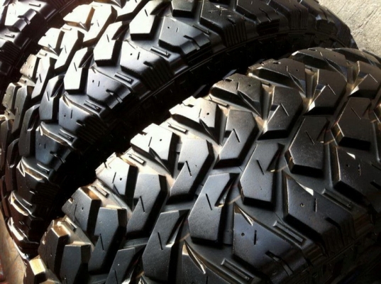 ขายยาง Mud Maxxis Mt764 Big Horn  30 9.5 R15  สวยๆ