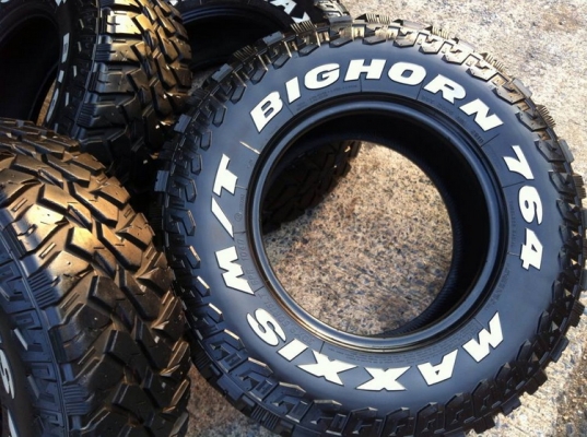 ขายยาง Mud Maxxis Mt764 Big Horn 30 9.5 R15 สวยๆ ขายยาง Mud Maxxis Mt764 Big Horn 30 9.5 R15 สวยๆ