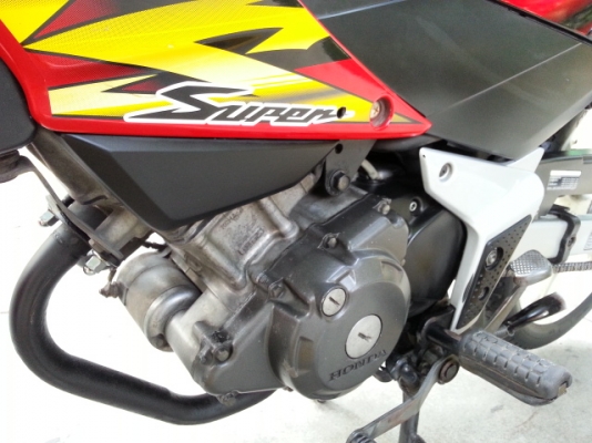 โซนิค ตัวใหม่ สตาร์ทมือ (แท้) รถเจ้าของมือเดียว เครื่องเดิมแน่น ไม่มีควันขาว เดินดี ภาษีพรบ. 57 รถทะเบียนกทม.โอนขนส่ง จตุจักร ☆☆ 23,500 ☆☆ต่อรองได้ หา ยุ ไม่ผิดหวัง ☆☆ 0 9 3  -  9 4 8  -  8 7 9 8 ☆☆ ( บอย )