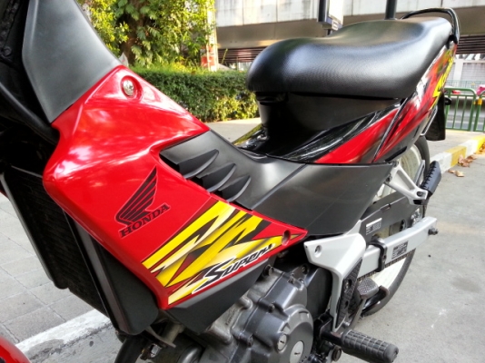 โซนิค ตัวใหม่ สตาร์ทมือ (แท้) รถเจ้าของมือเดียว เครื่องเดิมแน่น ไม่มีควันขาว เดินดี ภาษีพรบ. 57 รถทะเบียนกทม.โอนขนส่ง จตุจักร ☆☆ 23,500 ☆☆ต่อรองได้ หา ยุ ไม่ผิดหวัง ☆☆ 0 9 3  -  9 4 8  -  8 7 9 8 ☆☆ ( บอย )