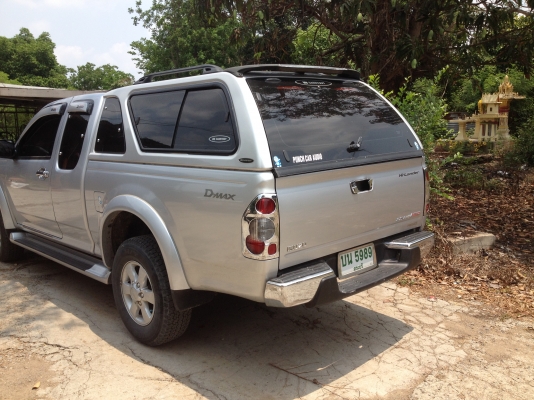 ขายอีกแล้วครับ อีซูชุ D-MAD HI LANDER แค็บ ปี05 ครับ มีหลังคาพร้อม