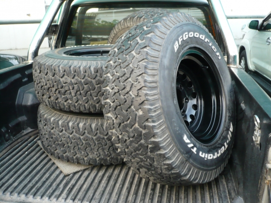 แม็กพร้อมยางBF-ALL31X10.5R15ปี10