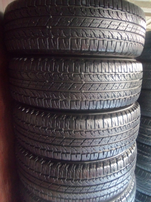 ขายยาง BF Goodrich long trail 205-70-15 ปลายปี10 ดอกเต็ม เนื้อนิ่ม ไม่ปะ ไม่บวม ไม่กินข้าง พร้อมใส่ถ่วง ชุดละ 2,900 บาท