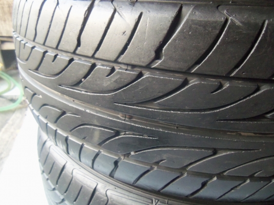 ขายยาง Dunlop LM703 185-55-15 ปี10 ดอกเต็ม ไม่ปะ ไม่บวม ไม่กินข้าง พร้อมใส่ถ่วง ชุดละ 2,900 บาท