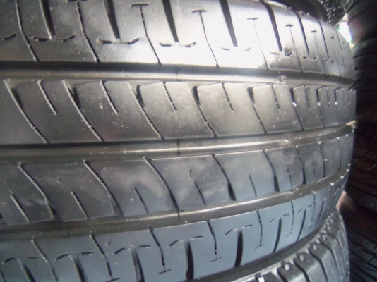 ขายยาง Michelin Agilis 205-70-15 ปลายปี09 ดอกเต็ม เนื้อนิ่ม ไม่ปะ ไม่บวม ไม่กินข้าง พร้อมใส่ถ่วง ชุดละ 3,400 บาท