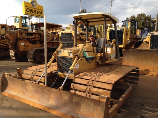 ขายด่วนรถแทรคเตอร์ตีนตะขาบ  Mitsubishi BD2G II  ใบแทรคกว้าง  ดันดินดันโคลนสบาย รถแรง เก่าญี่ปุ่นยังไม่เคยใช้งานในไทย