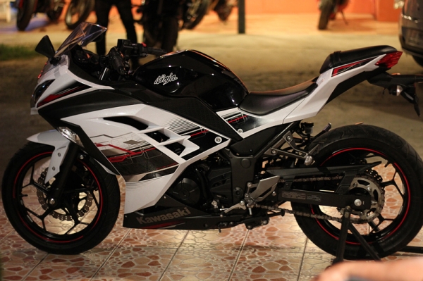 ขาย ninja300 ปี2013 รถสวยไม่มีล้อไม่มีชน