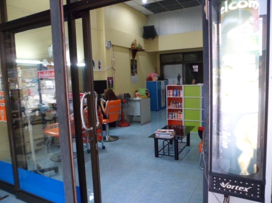 ขายถูกๆอุปกรณ์เสริมสวย 25000 บาท