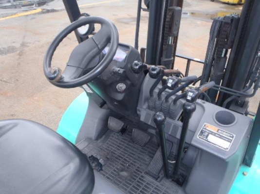 ขายฟอร์คลิฟต์ MITSUBISHI GRANDIA   FD25D  DIESEL (รุ่นใหม่ล่าสุด)  ล้อหน้าคู่  ,เสา FULL FREE  5 เมตร  , FORK SHIFT, MT, เดิมแท้จากญี่ปุ่น !!!!!!