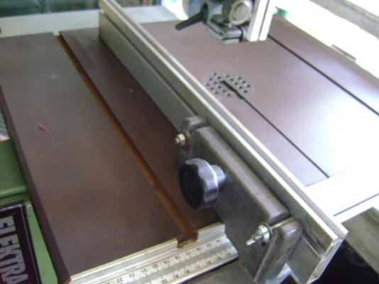 ขายเลื่อยสายพาน สภาพพร้อมใช้ ขายเลื่อยสายพาน สภาพพร้อมใช้