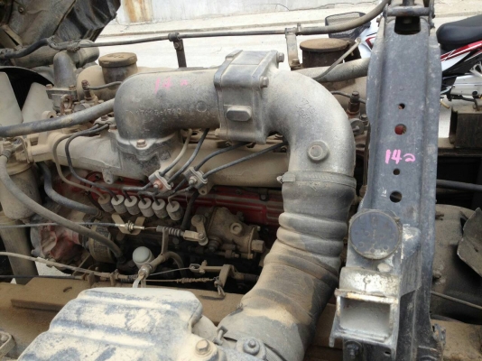 หกล้อพื้นเรียบ HINO เครื่องEH700 ยางใหม่ พร้อมใช้
