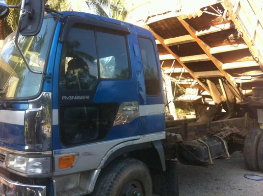 HINO FF173 6ล้อดั้มช่วงยาว ดั้ม4.5ม.เครื่องดีมาก168แรง หัวเก๋งนอกสวย... HINO FF173 6ล้อดั้มช่วงยาว ดั้ม4.5ม.เครื่องดีมาก168แรง หัวเก๋งนอกสวย...