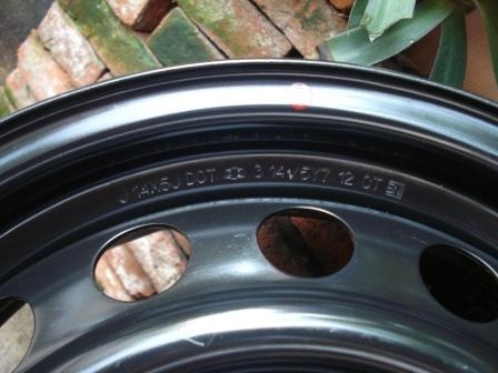 ล้อกะทะขอบ 14  4รู 100 สภาพใหม่ๆ 4 วงขายถูกๆ