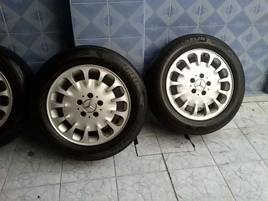 แม็ก 16 เดิม ติด เบนซ์ W211 ฝาเบียร์ ยางดีมาก90\% * 10000