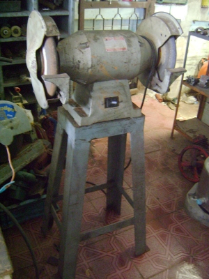 ขายหินเจียร 10 นิ้ว พร้อมขาตั้ง