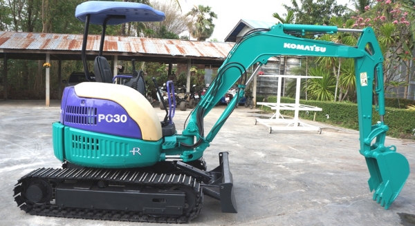 ขายรถขุด KOMUTSU PC30MR-1 เก่านอกปรับสภาพ