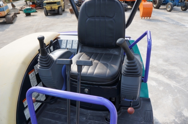 ขายรถขุด KOMUTSU PC30MR-1 เก่านอกปรับสภาพ