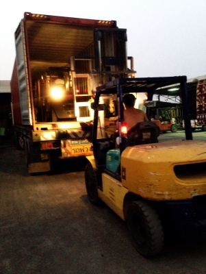 -:-*&bull;*ข า ย ร ถ ย ก เ ก่ า น อ ก*&bull;*-:-NISSAN FD35 เครื่องTD42 สนใจติดต่อ083-062-0223