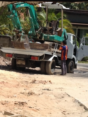 ขายรถแบคโฮ Komutsu PC40-5