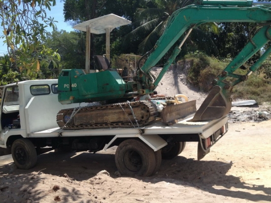 ขายรถแบคโฮ Komutsu PC40-5