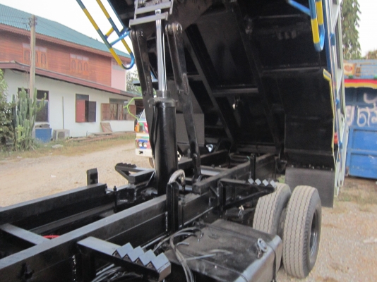 ขายหกล้อดั้ม km777 117 hp ดั้มดิน