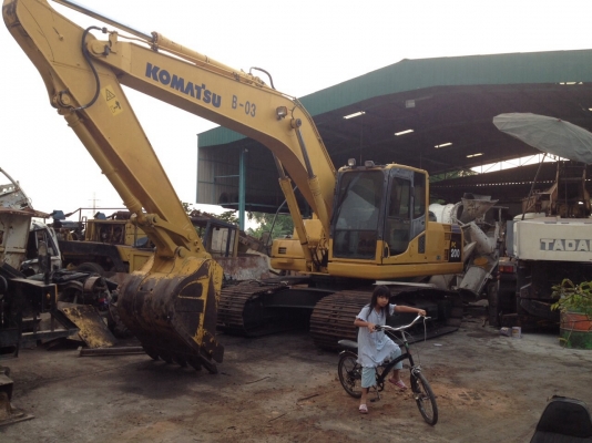 รถแบคโฮKOMATSU 200-8