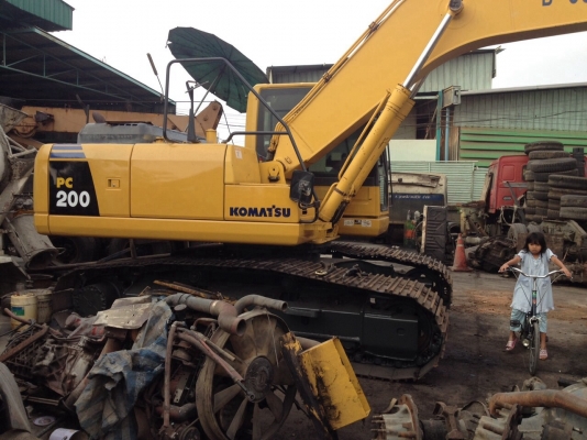 รถแบคโฮKOMATSU 200-8