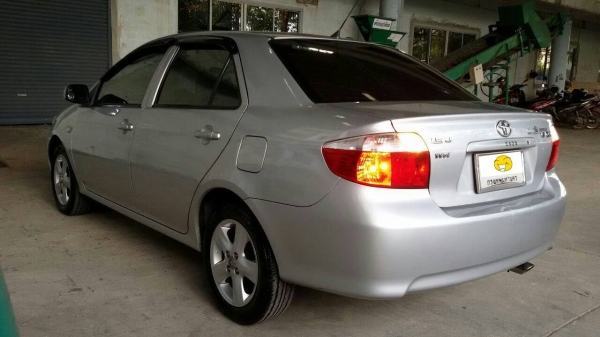 ขายด่วนครับ Toyota Vios สภาพดีเครื่องดี เดิมๆแม็กยางใหม่เอี่ยม