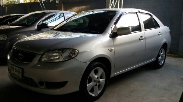 ขายด่วนครับ Toyota Vios สภาพดีเครื่องดี เดิมๆแม็กยางใหม่เอี่ยม