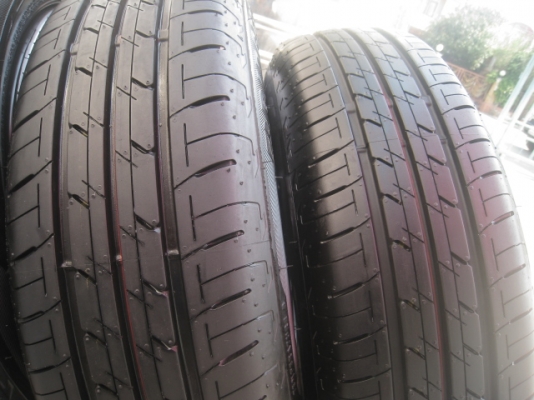 ขายล้อกะทะป้ายแดง mitsu attrage 14" 4h100 ยาง bridgestone ecopia ep150 175/65r14 ยางผลิตสัปดาห์ที่ 39 ปี 13 ตุ่มที่หน้ายางมีทุกเส้นครับ  สนใจติดต่อเล็กคลองสามครับ (081-3747940)