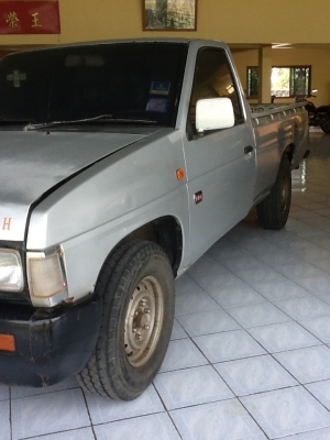 ขายNISSAN BIG-M เครื่องดีเซลเกียร์ธรรมดา สภาพเดิมๆ