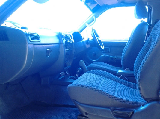 ใครชอบบิ๊กฟุ้ต เชิญทางนี้ครับ NISSAN BIG M โฟวีล เครื่อง3400 5VZ auto กินแก้สหัวฉีด ยาง 36 ขอบ16