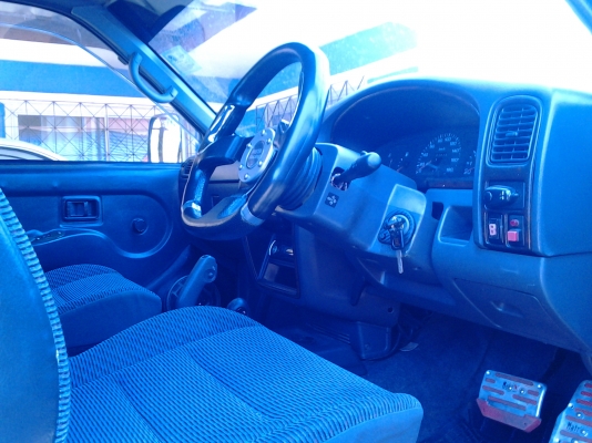 ใครชอบบิ๊กฟุ้ต เชิญทางนี้ครับ NISSAN BIG M โฟวีล เครื่อง3400 5VZ auto กินแก้สหัวฉีด ยาง 36 ขอบ16